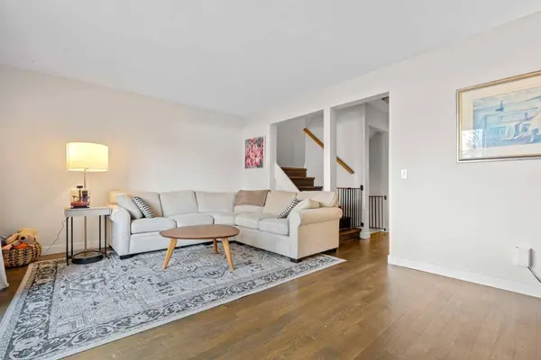 6223 31 AVE NW #404, Calgary, AB T3B 3X2