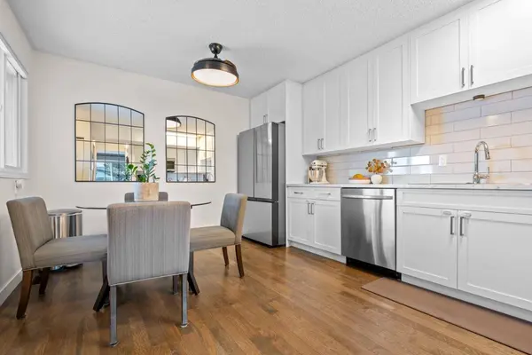 6223 31 AVE NW #404, Calgary, AB T3B 3X2