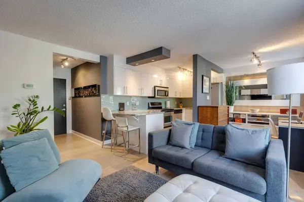 1904 10 ST SW #304, Calgary, AB T2T 3G1