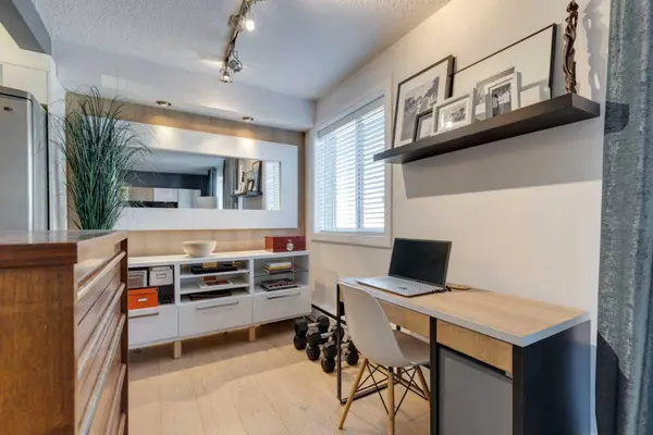1904 10 ST SW #304, Calgary, AB T2T 3G1