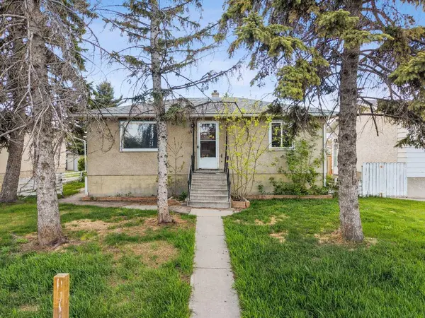 2211 41 ST SE, Calgary, AB T2B 1C8