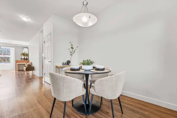 29 Springborough BLVD SW #21, Calgary, AB T2H 5V7