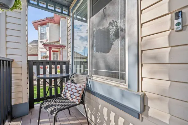 249 Mt Douglas CIR SE, Calgary, AB T2Z 3N9