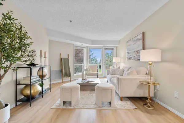 1818 W Simcoe BLVD SW #1203
