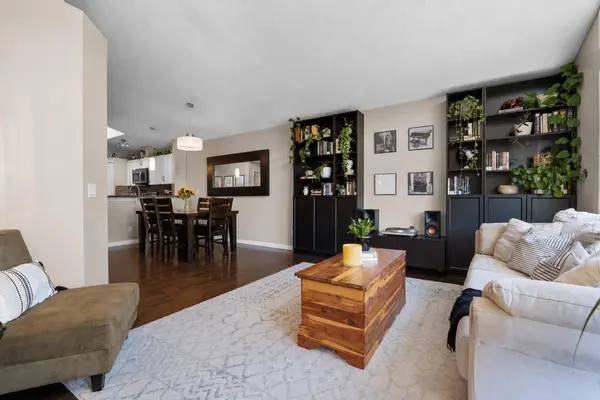 38 Auburn Bay GDNS SE, Calgary, AB T3M 0K3