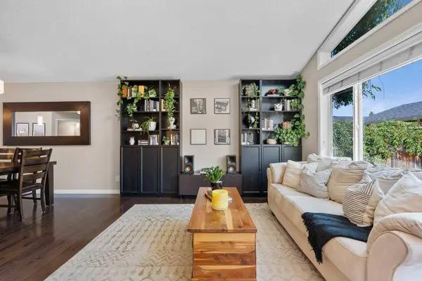 38 Auburn Bay GDNS SE, Calgary, AB T3M 0K3