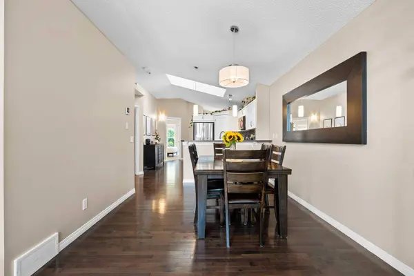 38 Auburn Bay GDNS SE, Calgary, AB T3M 0K3