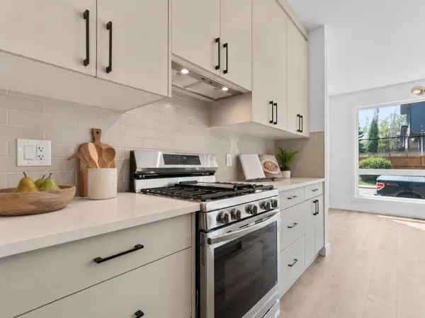 2354 7 ST NW, Calgary, AB T2M 1T1