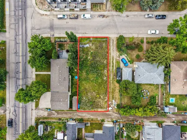 2624 Granville ST SW, Calgary, AB T3E 4C9