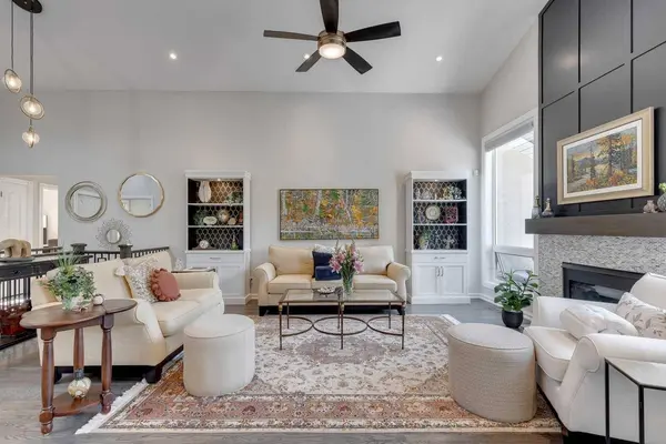 6 Patterson Close SW, Calgary, AB T3H 3K2