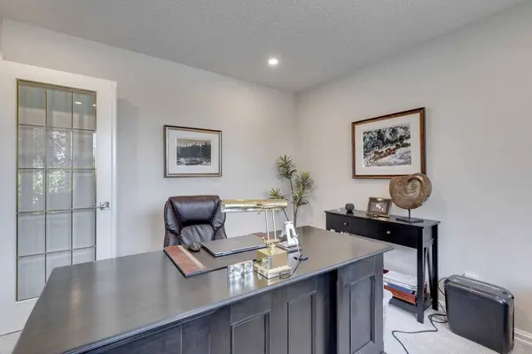 6 Patterson Close SW, Calgary, AB T3H 3K2