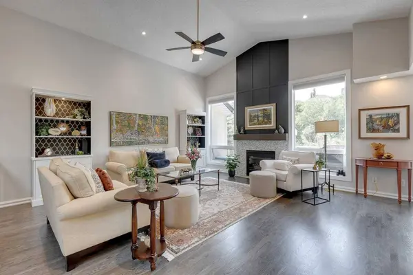 6 Patterson Close SW, Calgary, AB T3H 3K2