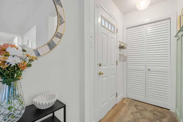 4553 Passchendaele RD SW, Calgary, AB T2T 6C9
