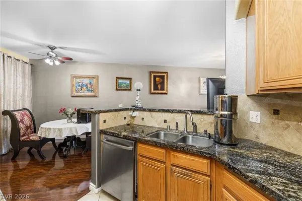 7111 S Durango DR #307, Las Vegas, NV 89113
