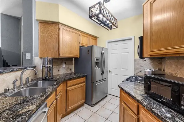 7111 S Durango DR #307, Las Vegas, NV 89113