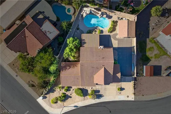 301 W Country Club DR, Henderson, NV 89015