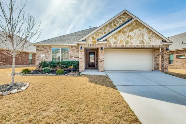 1120 Lake Meadow Ln, Little Elm, TX 75068-8614