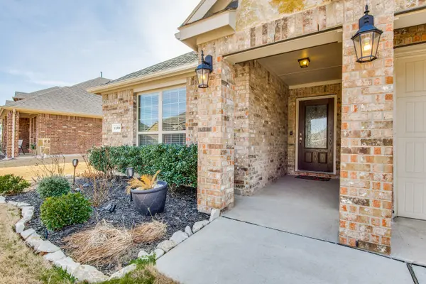 1120 Lake Meadow Ln, Little Elm, TX 75068-8614