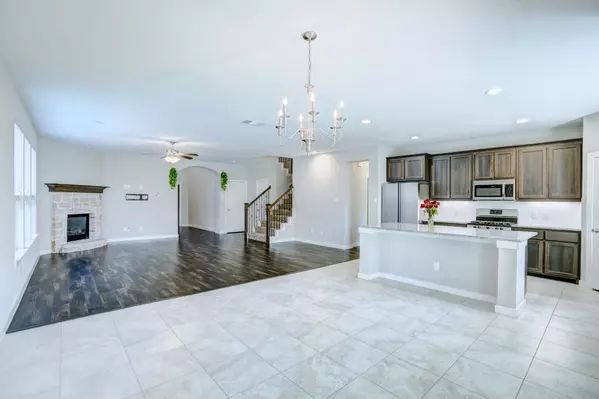 1900 Spoonbill Dr, Little Elm, TX 75068-1118