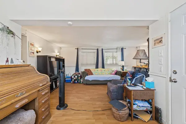 9360 N Blackstone #195, Fresno, CA 93720