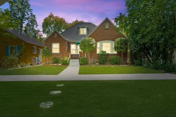 3124 D ST, Sacramento, CA 95816