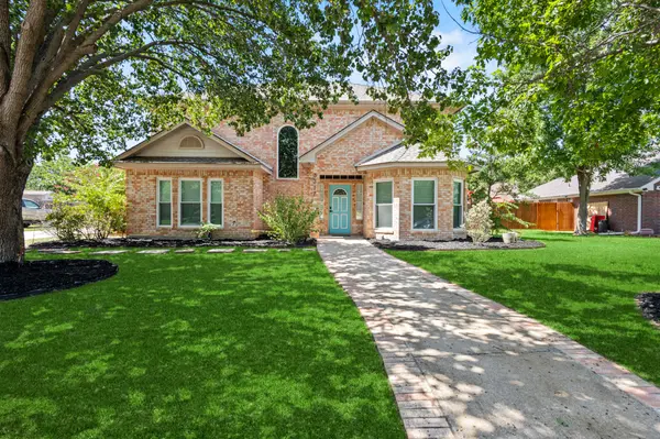 3317 Cooper Br E, Denton, TX 76209-7907