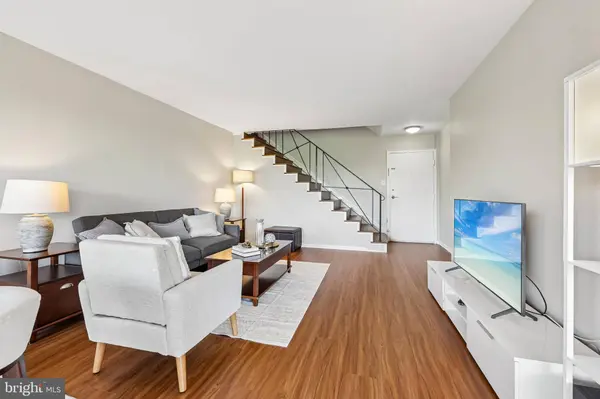 301 N BEAUREGARD ST #313, Alexandria, VA 22312