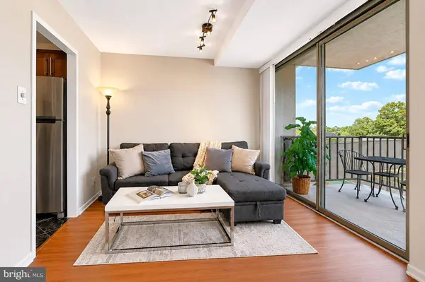 301 N BEAUREGARD ST #313, Alexandria, VA 22312