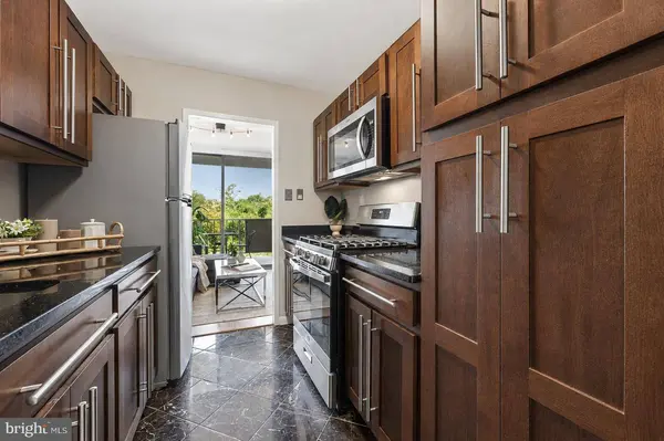 301 N BEAUREGARD ST #313, Alexandria, VA 22312