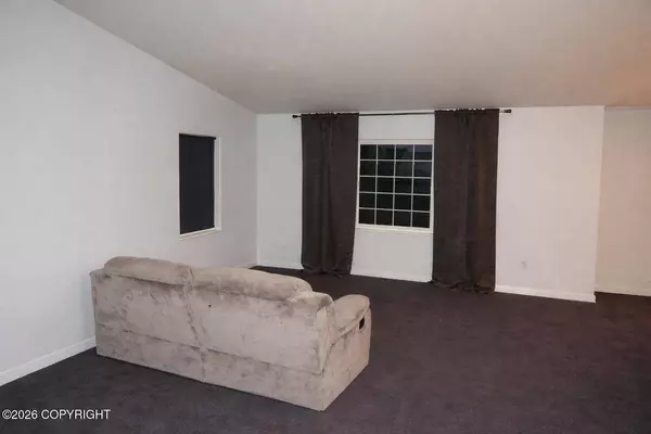 2956 Wind Chase CT, Anchorage, AK 99507