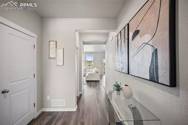 5156 Roundhouse DR, Colorado Springs, CO 80925