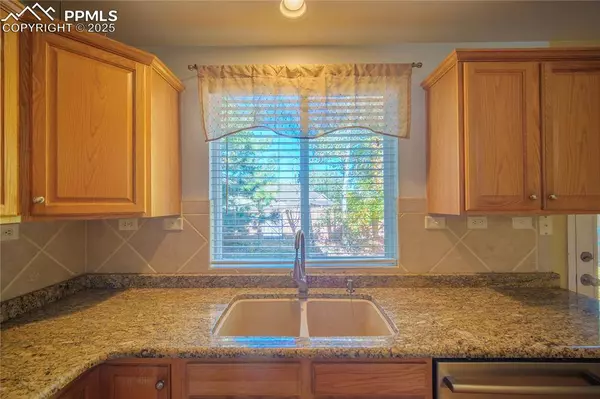 5536 Pioneer Mesa DR, Colorado Springs, CO 80923