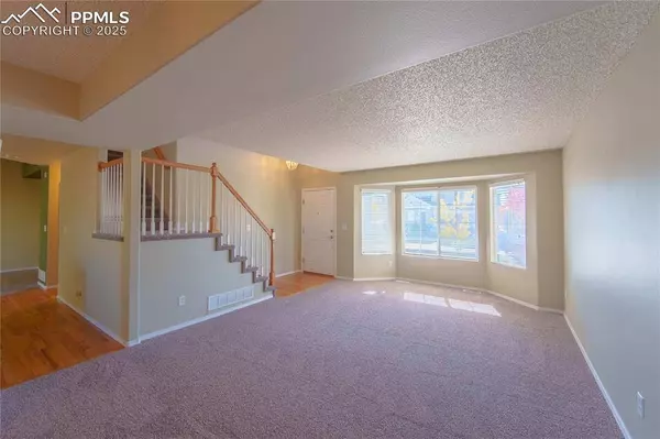 5536 Pioneer Mesa DR, Colorado Springs, CO 80923