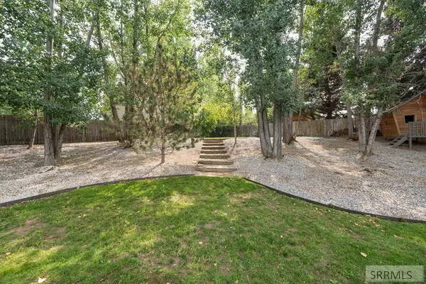 689 950 N, Shelley, ID 83274