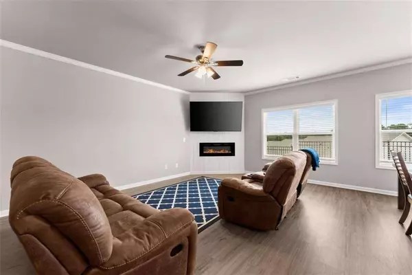 5308 FOX HILL LN, Oakwood, GA 30566