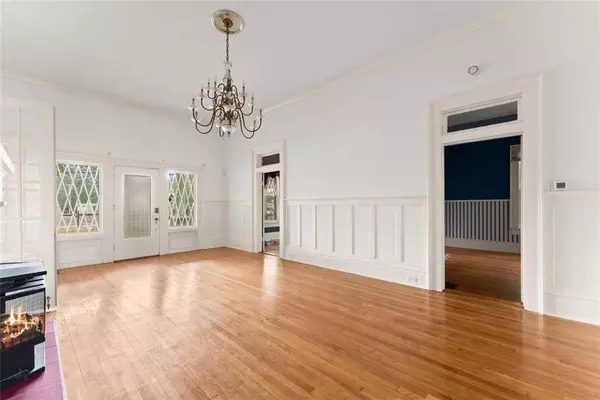 2140 N BROAD ST, Commerce, GA 30529