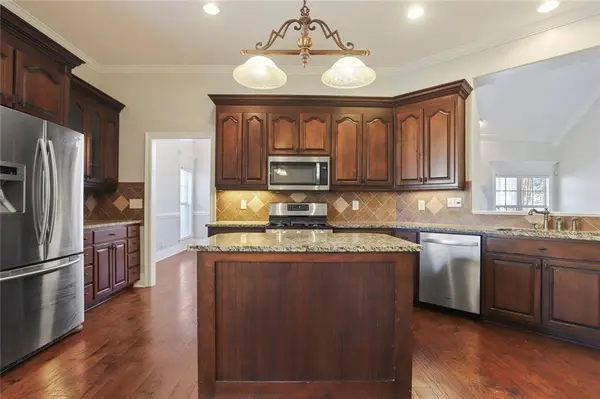 502 Ambrose LN, Prattville, AL 36066