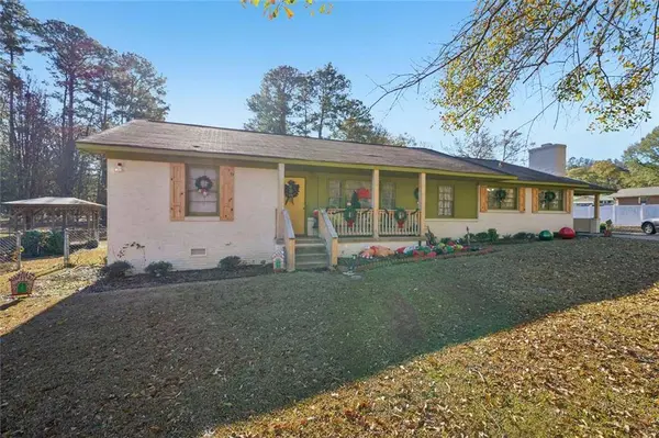 3326 Livingston TRCE, Sylacauga, AL 35150