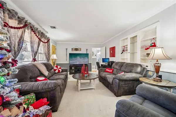 3326 Livingston TRCE, Sylacauga, AL 35150