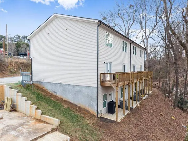 2451 NW Old Thompson Bridge RD, Gainesville, GA 30501