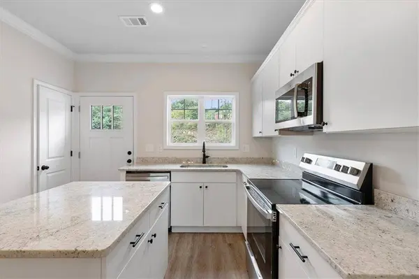 2447 NW Old Thompson Bridge RD, Gainesville, GA 30501