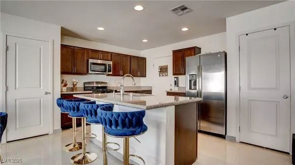 3662 Via Mariposa AVE, Las Vegas, NV 89115