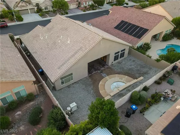 514 Enchanted Lakes DR, Henderson, NV 89052