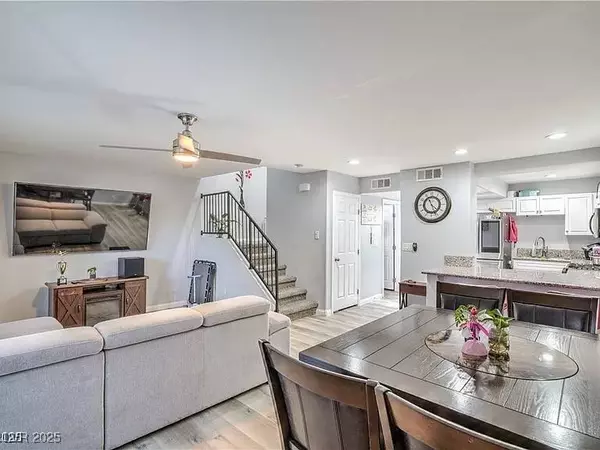 4078 Gold Coast DR, Las Vegas, NV 89121