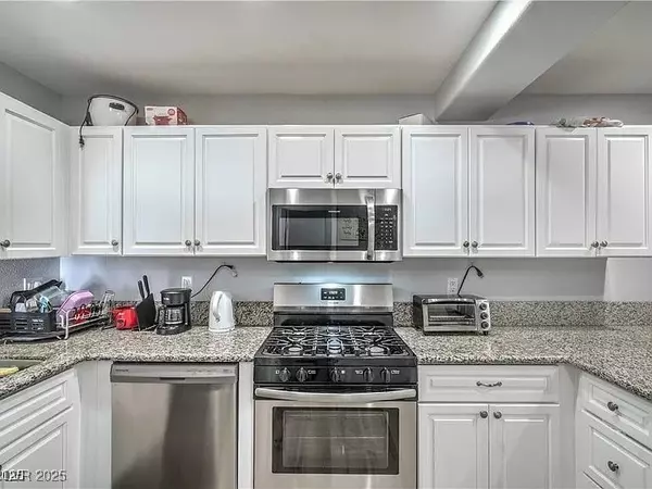 4078 Gold Coast DR, Las Vegas, NV 89121