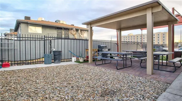 504 Albert AVE, Las Vegas, NV 89119