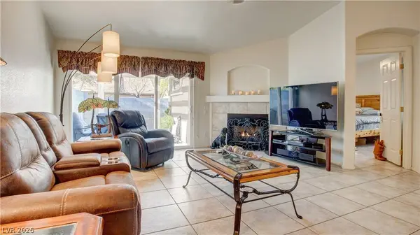 10200 Juniper Creek LN, Las Vegas, NV 89145