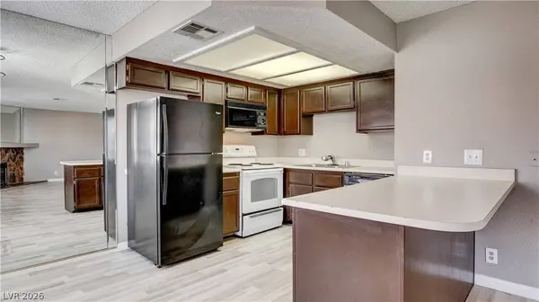1332 Pinto Rock LN #201, Las Vegas, NV 89128