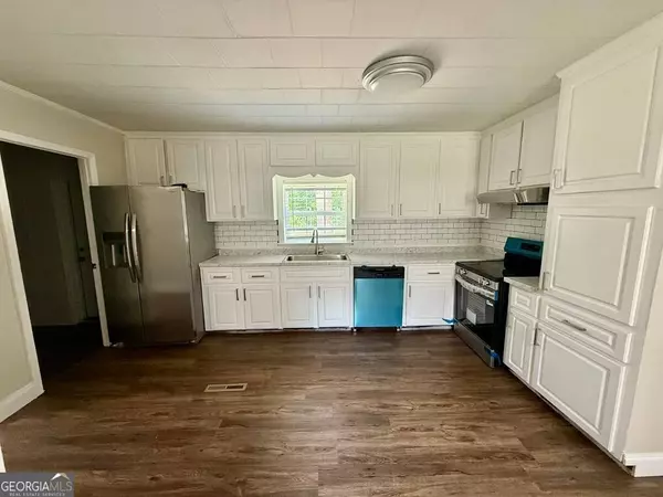 808 Laurel AVE, Adel, GA 31620