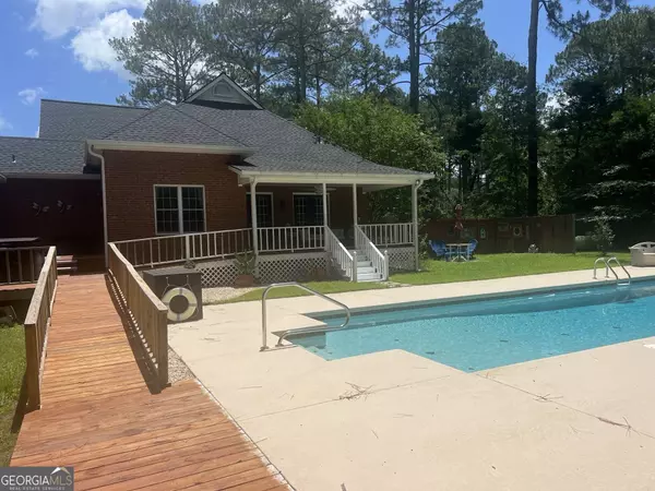 135 Southlake DR, Moultrie, GA 31768